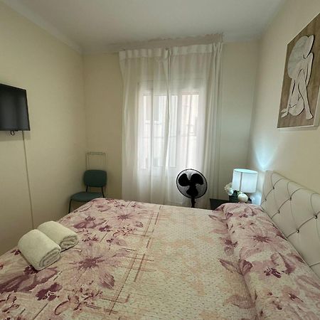 Rooms Nueva Valencia Barcelona Kültér fotó